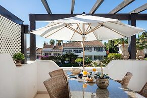 AS EXT Marb Vivero in Marbella