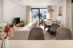AS EXT Estp ONE 80 Suites 211a