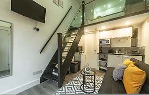 Quirky Studio in Central Reading