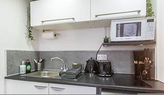 Studio in Central Reading- Next to Town Centre