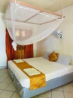 Qwetu Beach Resort Likoni