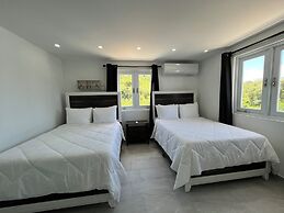 Oceanview Rooftop Escape & Pool