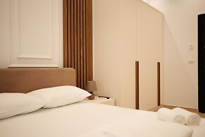 Avra Apartments