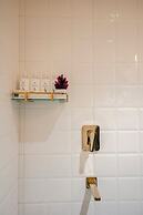 Staymaster Veridian 1BR Studio