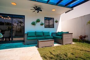 Harmony Villa - Private Pool BBQ Near Downtown