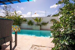 Harmony Villa - Private Pool BBQ Near Downtown