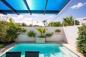 Harmony Villa - Private Pool BBQ Near Downtown