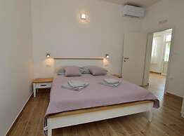 Sunset Bay Villa Kevin