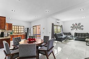 Casa Nacho Hotel by Monyxbnb