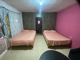 HOTEL Y PIZZERIA CASA INN