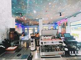 Win House Hotel