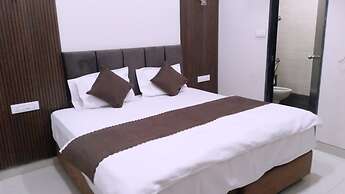 Kiwi Inn Hotel Palda