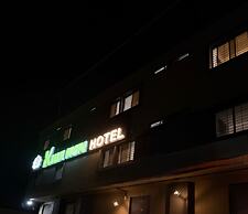 Kiwi Inn Hotel Palda