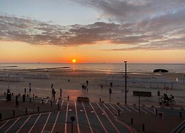 Cozy Knokke Beach Escape
