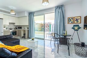 Oyster 1-BR Apt & Pool in Larnaca