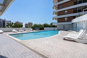 Oyster 1-BR Apt & Pool in Larnaca