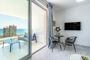 Oyster 1-BR Apt & Pool in Larnaca