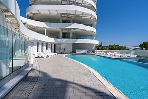 Oyster 1-BR Apt & Pool in Larnaca
