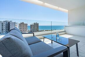 Oyster 1-BR Apt & Pool in Larnaca