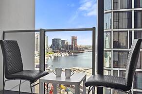 Harbour View Apartment With Pool & Gym
