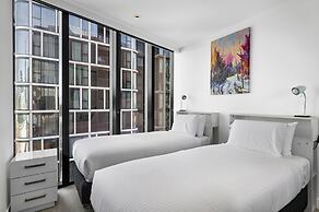 Harbour View Apartment With Pool & Gym