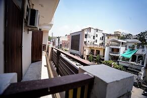 Hotel Maruti Nandan