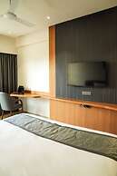 Mastiff Hotel Crystara, Jalgaon