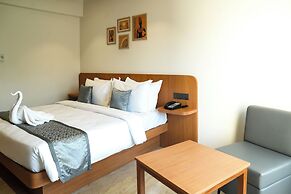 Mastiff Hotel Crystara, Jalgaon