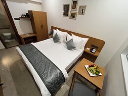 Mastiff Hotel Crystara, Jalgaon