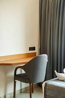 Mastiff Hotel Crystara, Jalgaon
