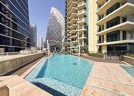 Luxury 1BR in Business Bay