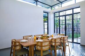 Elivaas Nature 95 4BHK Farm with Pool