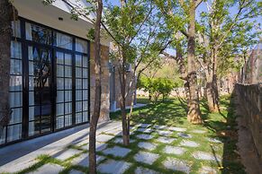 Elivaas Nature 95 4BHK Farm with Pool