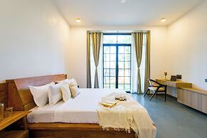 Elivaas Nature 95 4BHK Farm with Pool