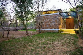 Elivaas Nature 95 4BHK Farm with Pool