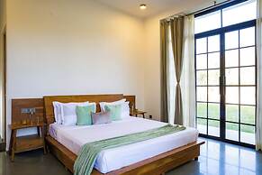 Elivaas Nature 95 4BHK Farm with Pool