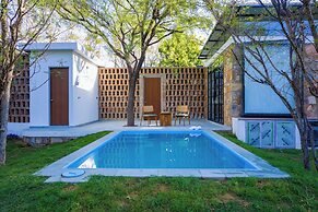 Elivaas Nature 95 4BHK Farm with Pool