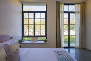 Elivaas Nature 95 4BHK Farm with Pool
