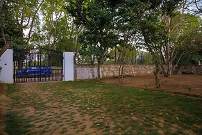 Elivaas Nature 95 4BHK Farm with Pool