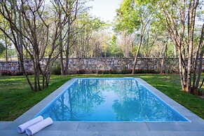 Elivaas Nature 95 4BHK Farm with Pool
