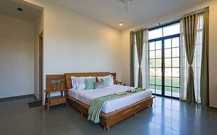 Elivaas Nature 95 4BHK Farm with Pool