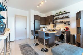 Lemon Tree 1-BR Apt & Pool in Livadia