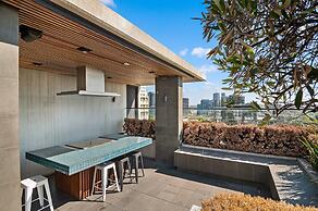 Stylish Apartment in Ikebana Complex