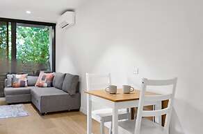 Stylish Apartment in Ikebana Complex