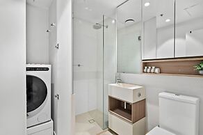 Stylish Apartment in Ikebana Complex