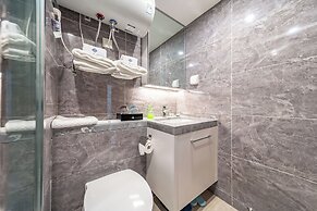 Huaqiang North Executive Apartment