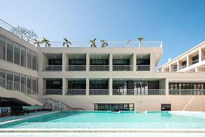 Serenity Coast Hotel