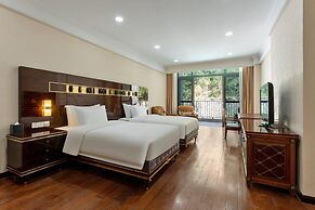Serenity Coast Hotel