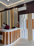 Hotel Amba Deluxe