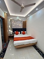 Hotel Amba Deluxe